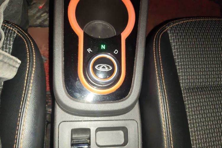 Used Chery QQ Little Ant 2019 4-Seater Smart Edition 35 kWh Gear Lever