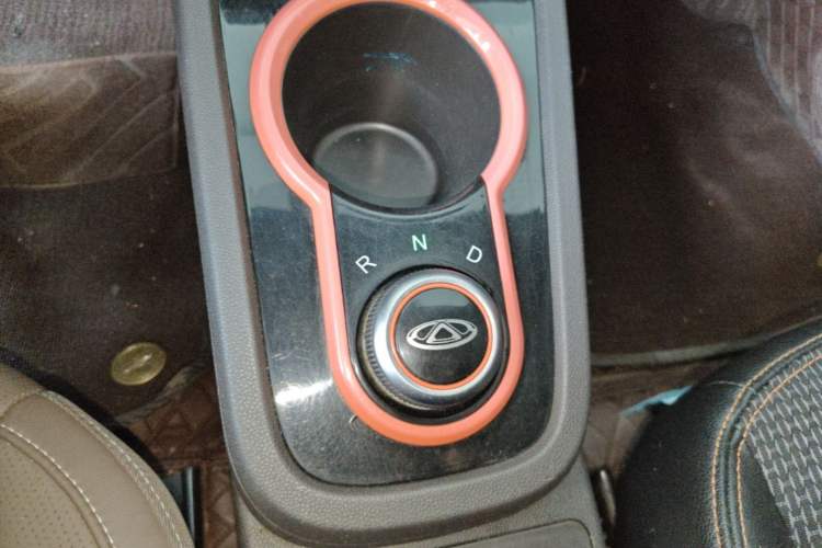 Used Chery QQ Little Ant 2019 4-Seater Smart Edition 35 kWh Gear Lever