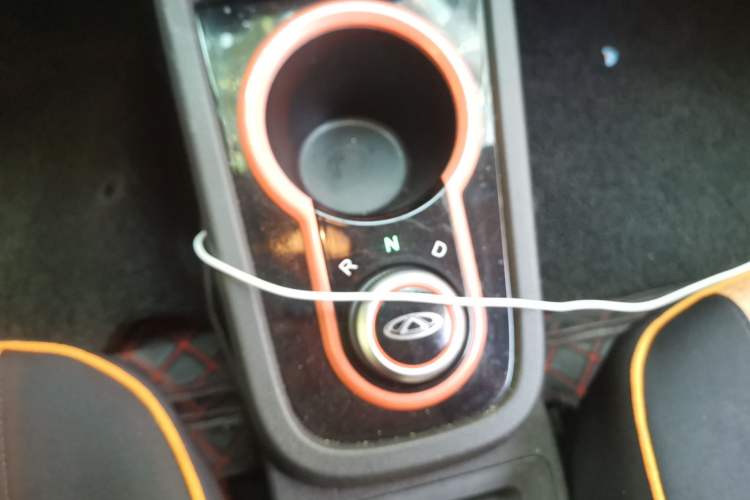 Used Chery QQ Little Ant 2019 4-Seater Smart Edition 35 kWh Gear Lever