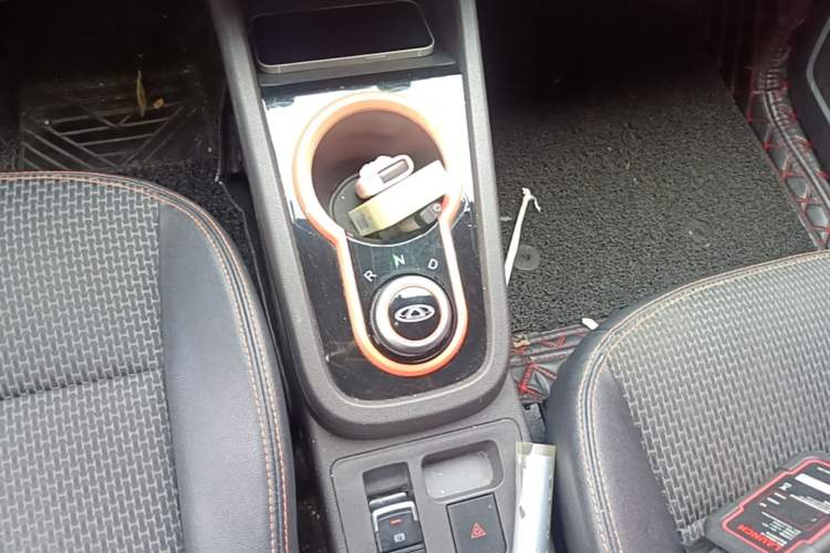 Used Chery QQ Little Ant 2019 4-Seater Smart Edition 35 kWh Gear Lever
