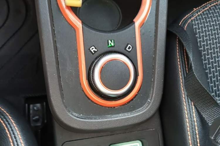 Used Chery QQ Little Ant 2019 4-Seater Smart Edition 35 kWh Gear Lever