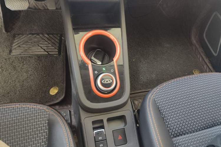 Used Chery QQ Little Ant 2019 4-Seater Smart Edition 35 kWh Gear Lever