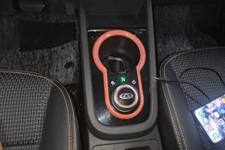Used Chery QQ Little Ant 2019 4-Seater Smart Edition 35 kWh Gear Lever