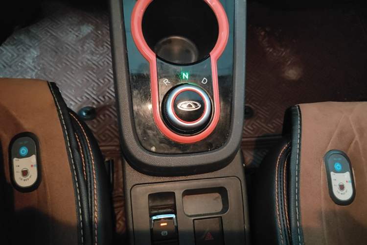 Used Chery QQ Little Ant 2019 4-Seater Smart Edition 35 kWh Gear Lever