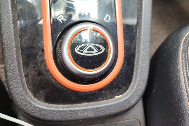 Used Chery QQ Little Ant 2019 4-Seater Smart Edition 35 kWh Gear Lever