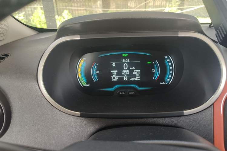 Used Chery QQ Little Ant 2019 4-Seater Smart Edition 35 kWh Instrument Cluster