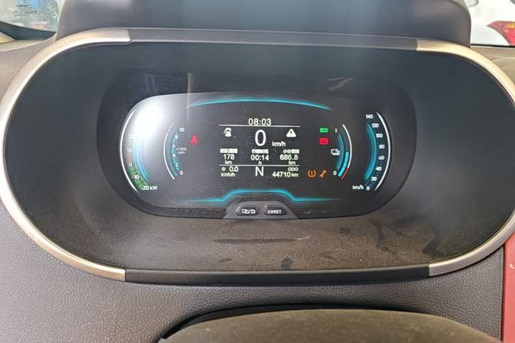 Used Chery QQ Little Ant 2019 4-Seater Smart Edition 35 kWh Instrument Cluster