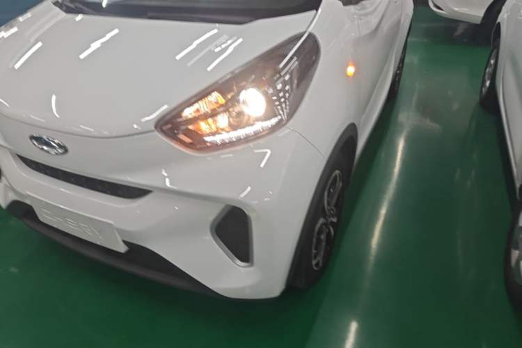 Used Chery QQ Little Ant 2019 4-Seater Smart Edition 35 kWh Left Front Headlight