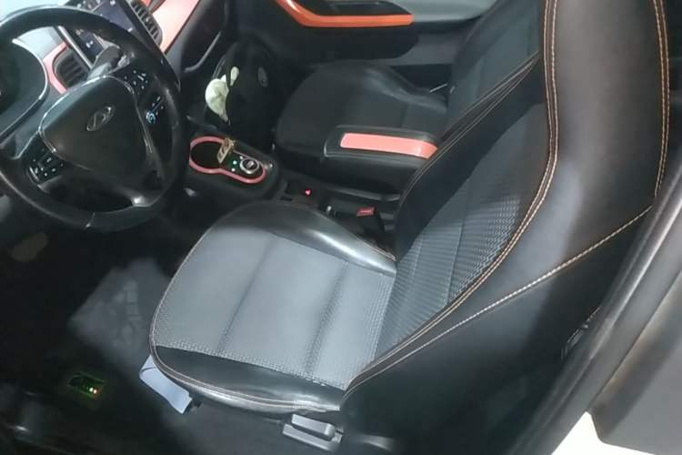 Used Chery QQ Little Ant 2019 4-Seater Smart Luxe Version 30.6 kWh Left Front Seat