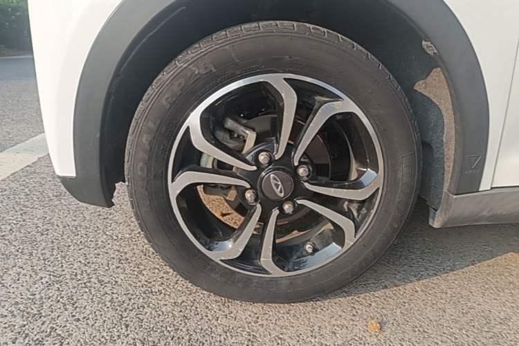 Used Chery QQ Little Ant 2019 4-Seater Smart Edition 35 kWh Left Front Wheel Hub