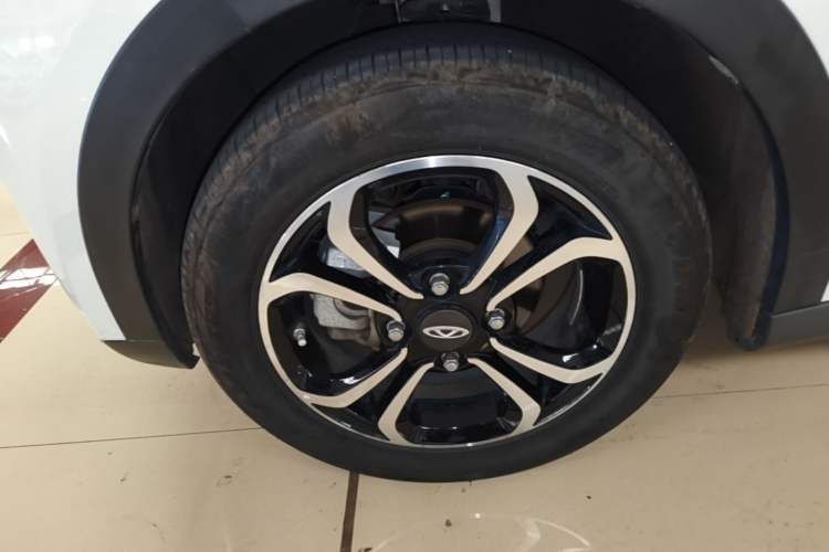 Used Chery QQ Little Ant 2019 4-Seater Smart Edition 35 kWh Left Front Wheel Hub