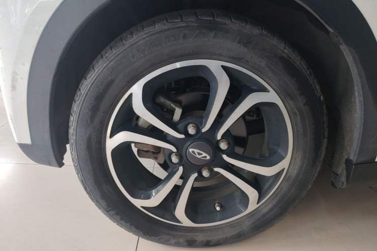 Used Chery QQ Little Ant 2019 4-Seater Smart Edition 35 kWh Left Front Wheel Hub