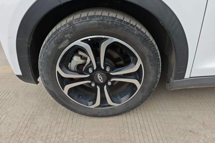 Used Chery QQ Little Ant 2019 4-Seater Smart Edition 35 kWh Left Front Wheel Hub