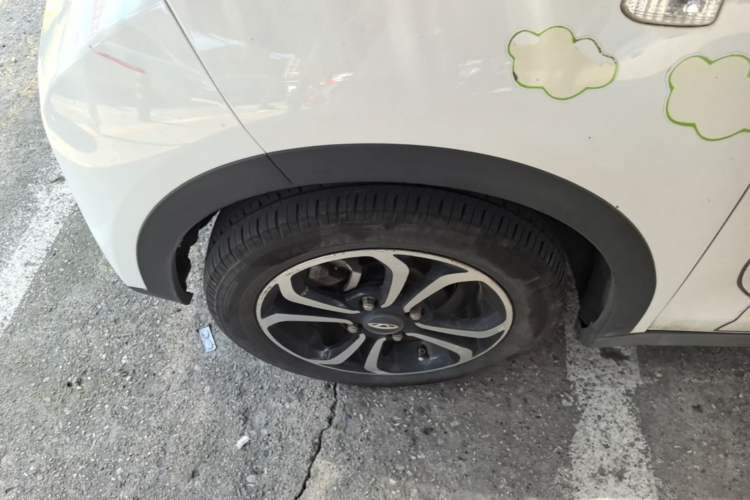 Used Chery QQ Little Ant 2019 4-Seater Smart Edition 30.6 kWh Left Front Wheel Hub