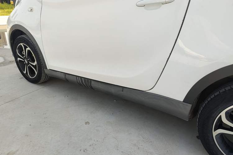 Used Chery QQ Little Ant 2019 4-Seater Smart Edition 35 kWh Left Side Sill