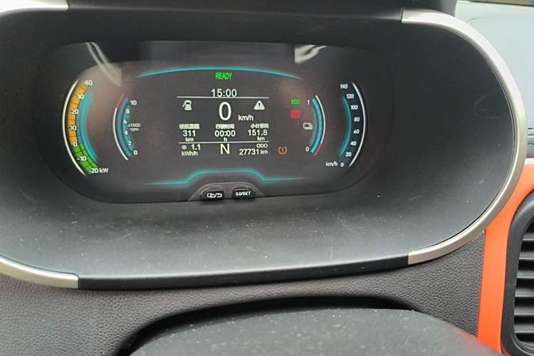 Used Chery QQ Little Ant 2019 4-Seater Smart Edition 35 kWh Odometer Close Up