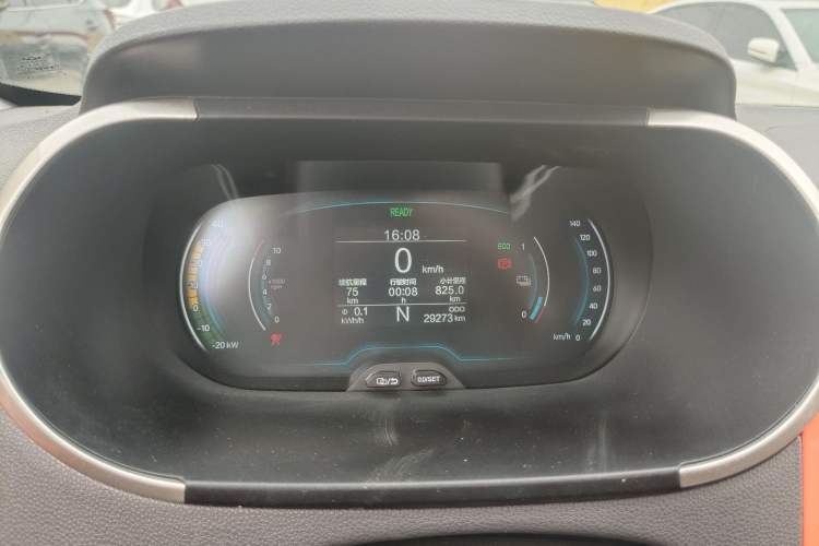 Used Chery QQ Little Ant 2019 4-Seater Smart Edition 35 kWh Odometer Close Up