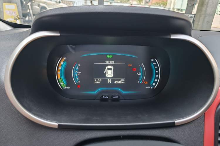 Used Chery QQ Little Ant 2019 4-Seater Smart Edition 30.6 kWh Odometer Close Up