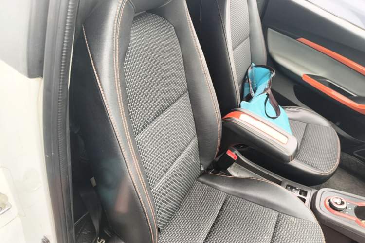 Used Chery QQ Little Ant 2019 4-Seater Smart Edition 35 kWh Right Front Seat