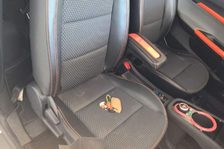 Used Chery QQ Little Ant 2019 4-Seater Smart Edition 35 kWh Right Front Seat