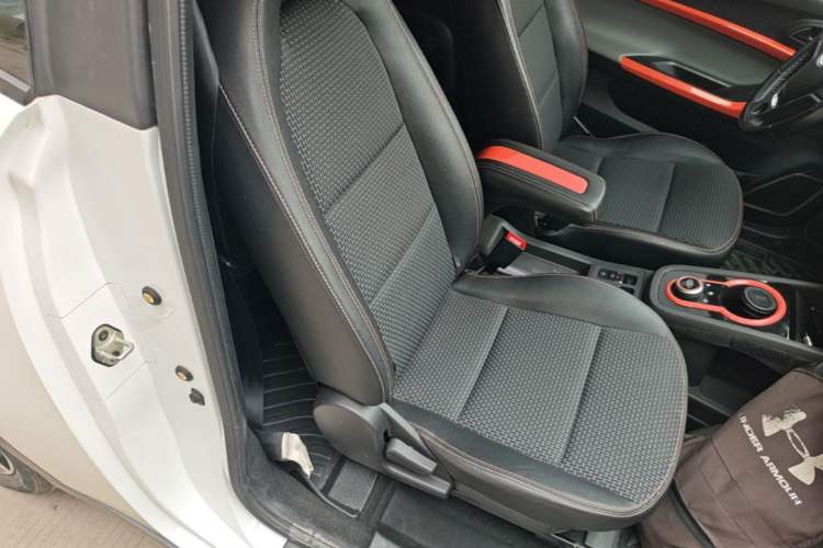 Used Chery QQ Little Ant 2019 4-Seater Smart Edition 35 kWh Right Front Seat