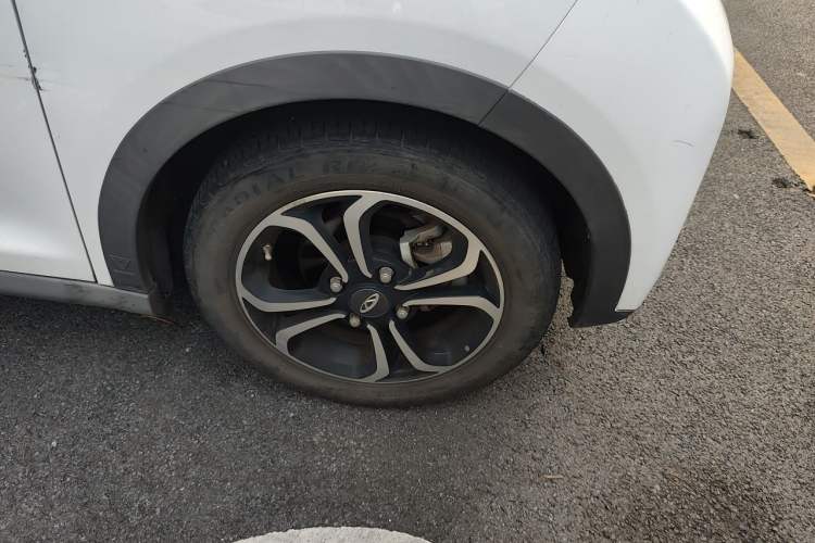Used Chery QQ Little Ant 2019 4-Seater Smart Edition 35 kWh Right Front Wheel Hub