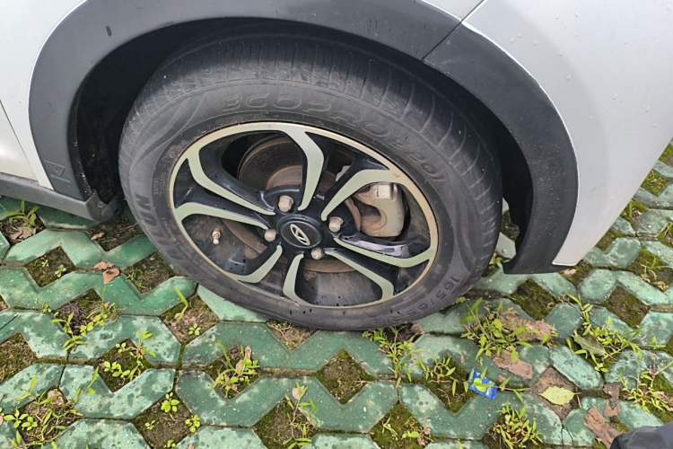 Used Chery QQ Little Ant 2019 4-Seater Smart Edition 35 kWh Right Front Wheel Hub
