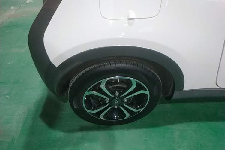 Used Chery QQ Little Ant 2019 4-Seater Smart Edition 35 kWh Right Rear Wheel Hub