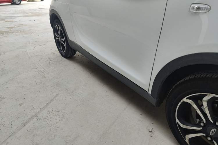 Used Chery QQ Little Ant 2019 4-Seater Smart Edition 35 kWh Right Side Sill