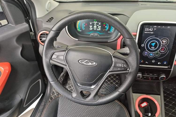 Used Chery QQ Little Ant 2019 4-Seater Smart Luxe Version 30.6 kWh Steering Wheel