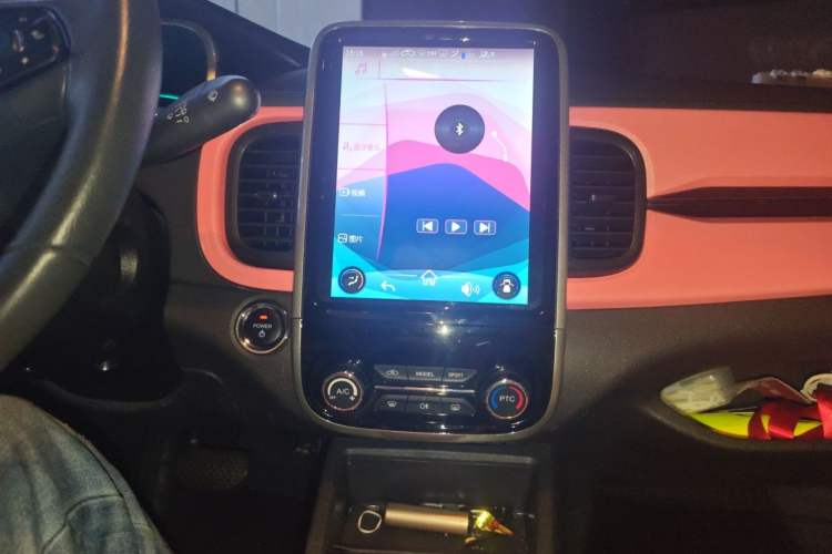 Used Chery QQ Little Ant 2021 200 000-Yuan Ant Fan Edition Oxygen Version Lithium Iron Phosphate 301 km Audio And AC Panel