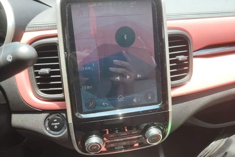 Used Chery QQ Little Ant 2021 150 000 Yuan "Ant Fan" Edition New Ant Cool Version Lithium-Ion Battery Audio And AC Panel
