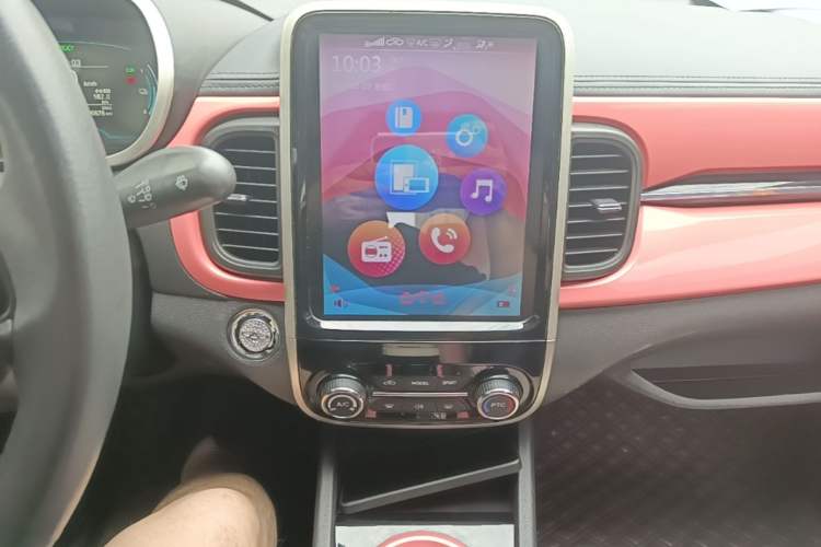 Used Chery QQ Little Ant 2021 200 000-Yuan Ant Fan Edition Talent Version NMC Battery 408 km续航 Audio And AC Panel