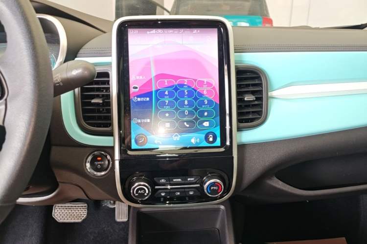 Used Chery QQ Little Ant 2021 200 000 Yuan "Ant Fan" Edition Energized Version NMC Lithium Battery 301 km Audio And AC Panel