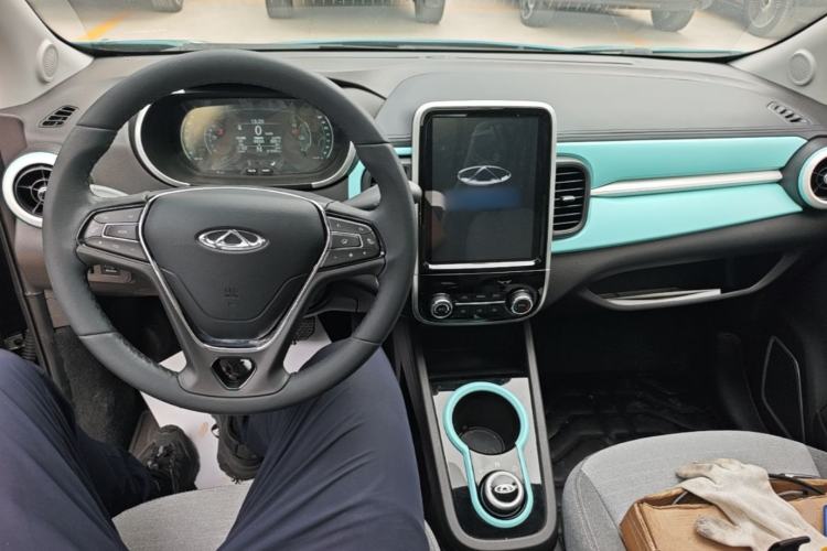 Used Chery QQ Little Ant 2021 150 000 Yuan "Ant Fan" Edition New Ant Cool Version Lithium-Ion Battery Center Console