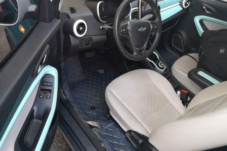 Used Chery QQ Little Ant 2021 150 000 Yuan "Ant Fan" Edition New Ant Cool Version Lithium-Ion Battery Driver Seat