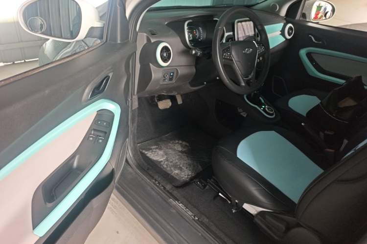 Used Chery QQ Little Ant 2021 200 000-Yuan Ant Fan Edition Talent Version NMC Battery 301 km Driver Seat