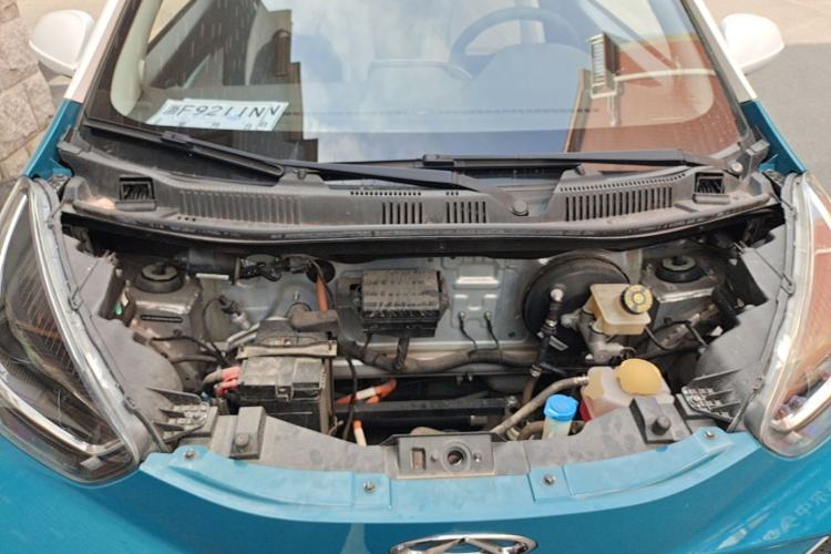 Used Chery QQ Little Ant 2021 200 000-Yuan Ant Fan Edition Talent Version Lithium Iron Phosphate 301 km Engine Bay