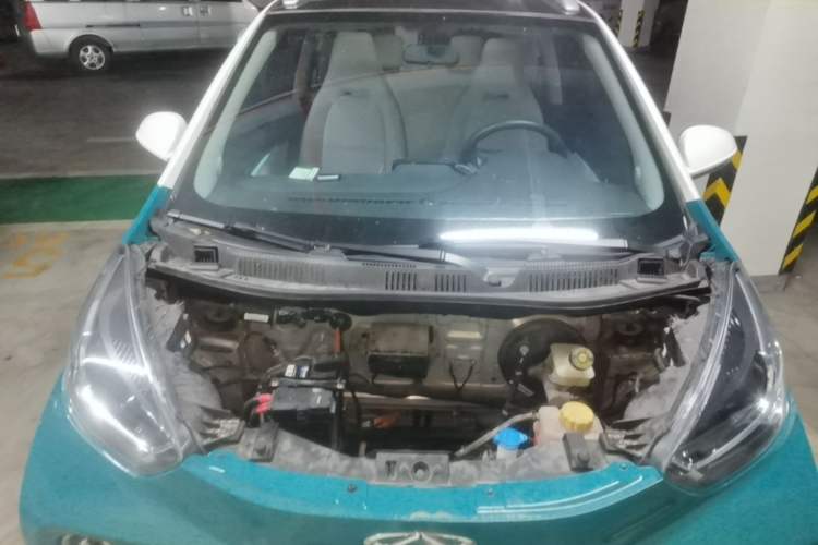 Used Chery QQ Little Ant 2021 200 000 Yuan "Ant Fan" Edition Energized Version NMC Lithium Battery 301 km Engine Bay