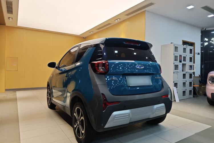 Used Chery QQ Little Ant 2021 200 000-Yuan Ant Fan Edition Talent Version NMC Battery 301 km Exterior 1
