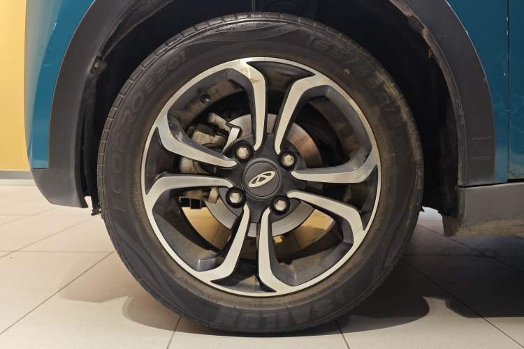 Used Chery QQ Little Ant 2021 200 000-Yuan Ant Fan Edition Talent Version NMC Battery 301 km Exterior 10