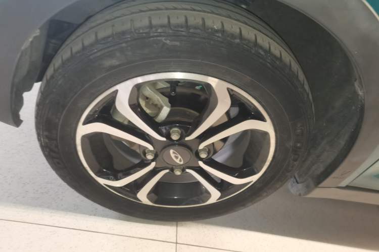 Used Chery QQ Little Ant 2021 150 000 Yuan Ant Fan Edition New Ant Cool Version Lithium Iron Phosphate Exterior 4