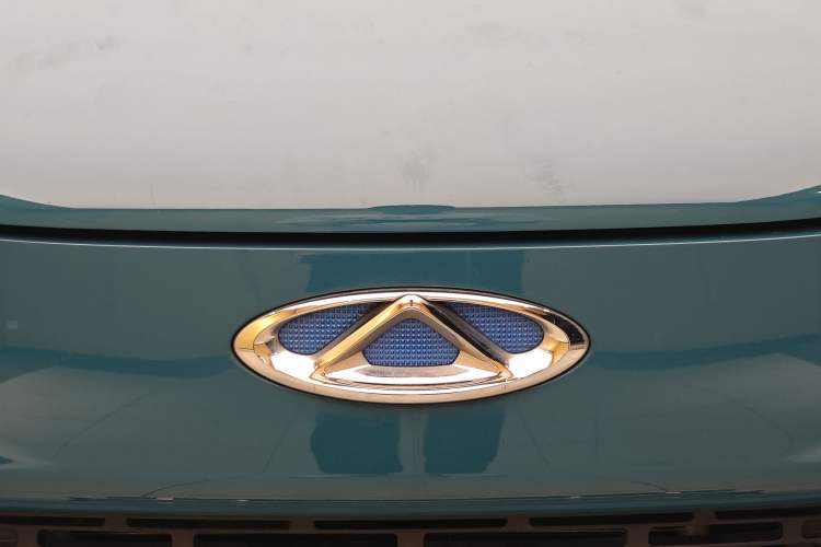 Used Chery QQ Little Ant 2021 200 000-Yuan Ant Fan Edition Talent Version NMC Battery 301 km Exterior 7