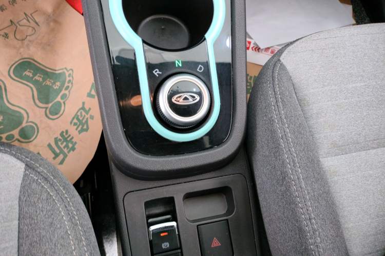 Used Chery QQ Little Ant 2021 150 000 Yuan "Ant Fan" Edition New Ant Xuan Version Lithium-NMC Battery Gear Lever