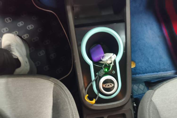 Used Chery QQ Little Ant 2021 150 000 Yuan Ant Fan Edition Ant Trend Version Lithium-Ion Battery Gear Lever