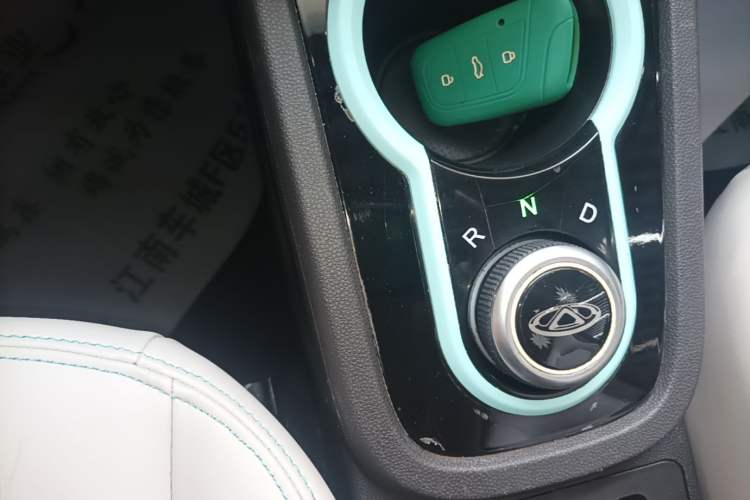 Used Chery QQ Little Ant 2021 150 000 Yuan Ant Fan Edition New Ant Cool Version Lithium Iron Phosphate Gear Lever