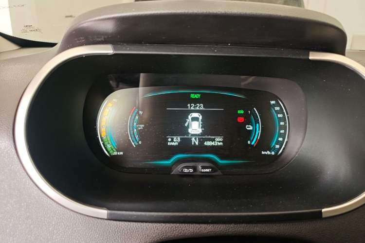 Used Chery QQ Little Ant 2021 200 000 Yuan "Ant Fan" Edition Energized Version NMC Lithium Battery 301 km Instrument Cluster