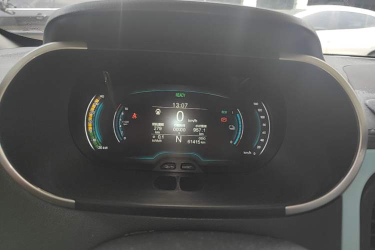 Used Chery QQ Little Ant 2021 150 000 Yuan "Ant Fan" Edition New Ant Cool Version Lithium-Ion Battery Instrument Cluster