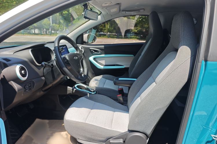 Used Chery QQ Little Ant 2021 150 000 Yuan "Ant Fan" Edition New Ant Cool Version Lithium-Ion Battery Interior 2