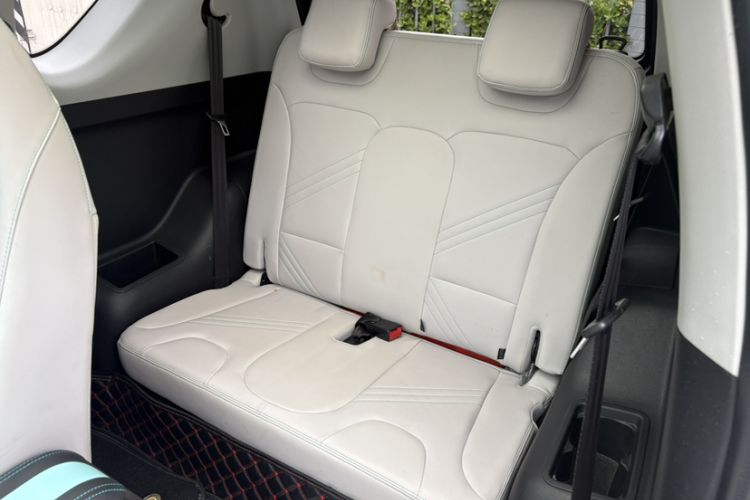 Used Chery QQ Little Ant 2021 200 000 Yuan "Ant Fan" Edition Energized Version NMC Lithium Battery 301 km Interior 4